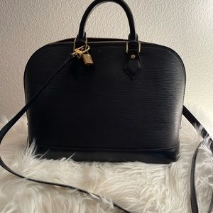 LOUIS VUITTON EPI ALMA PM IN BLACK WITH EXTRA SHOULDER STRAP ALSO IN BLACK